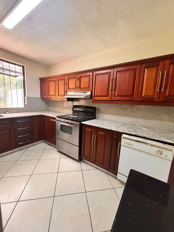 Vendo Casa Km 16.5 CAES, Ubicación estratégica a orrila de carretera!!