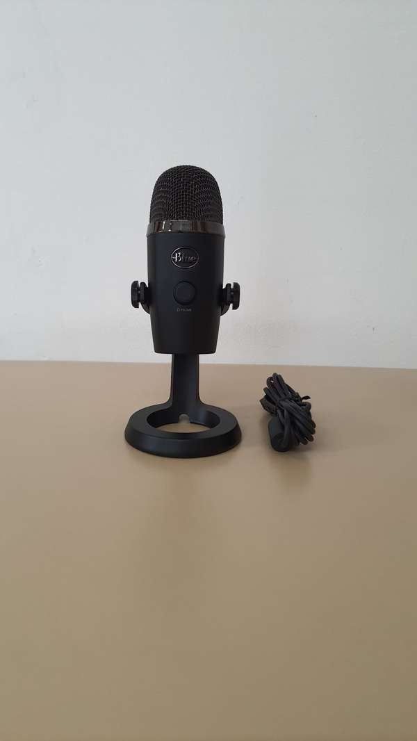 Blue Yeti Nano USB Condenser Microphone - Black - By LOGITECH