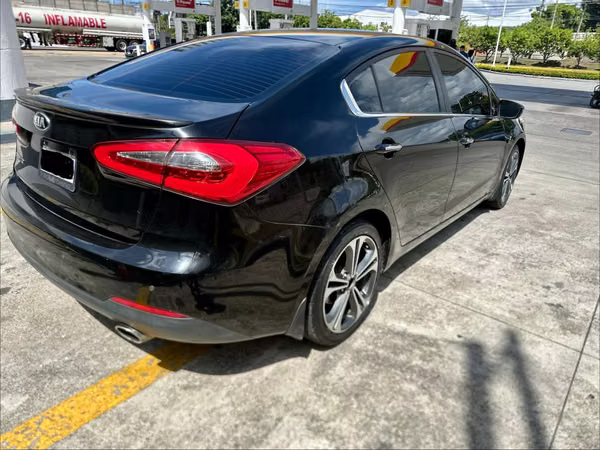 Kia cerato 2016 black