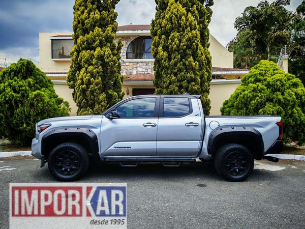 TOYOTA TACOMA XP SERIES 4X4, MODELO 2025