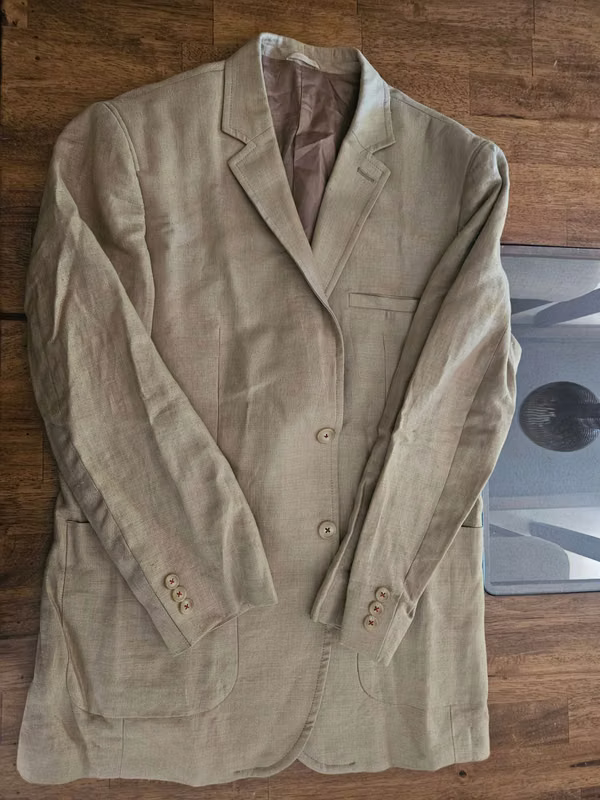 Saco beige Marca Saúl E. Méndez