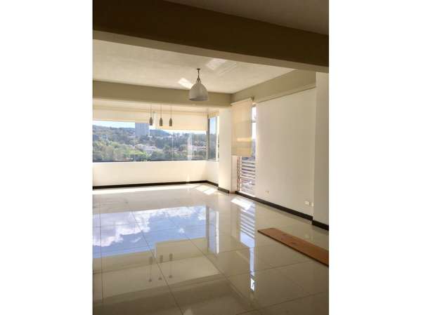 BONITO APARTAMENTO REMODELADO EN RENTA - ZONA 15