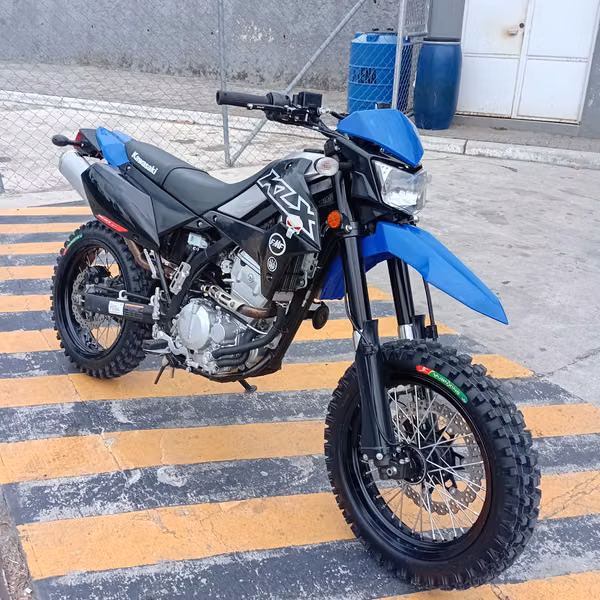 KAWASAKI KLX 300 CC SUPER BIKE RECENTLY ENTERED!!