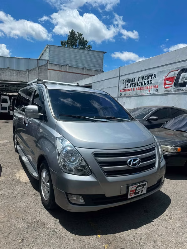 Microbús Hyundai Starex Vgt 2018 Automática y Tiptronic Turbo Diesel Super Económica 