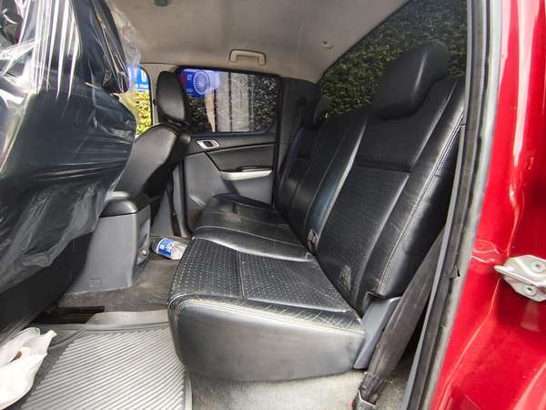 Mazda Bt-50 4x4 Dbl. Cab. de agencia  Modelo 2015