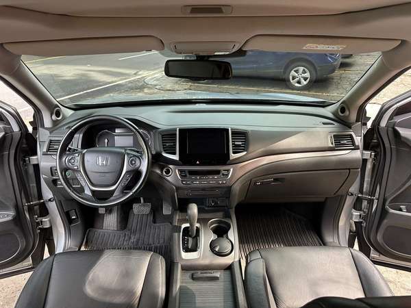 Honda Pilot EXL de agencia año 2016 con 64,500 kms