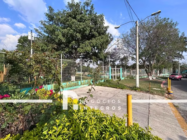 CASA EN VENTA EN MONTE BELLO 1 - CATALINA VILLA NUEVA 