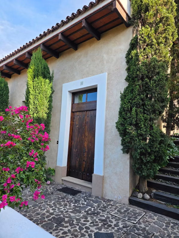 SOLD IN ANCIENT BEAUTIFUL FURNISHED VILLA
