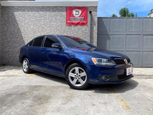 Volkswagen Jetta de Agencia Modelo 2013