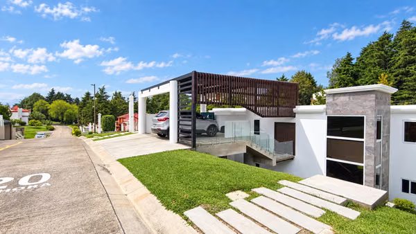 House for Sale in km 20.7 to Fraijanes