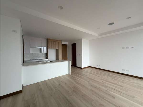 Apartamento en Renta Zona 10