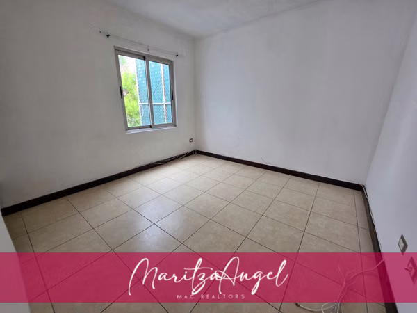 HOUSE FOR SALE ON THE ROAD S EL SALVADOR