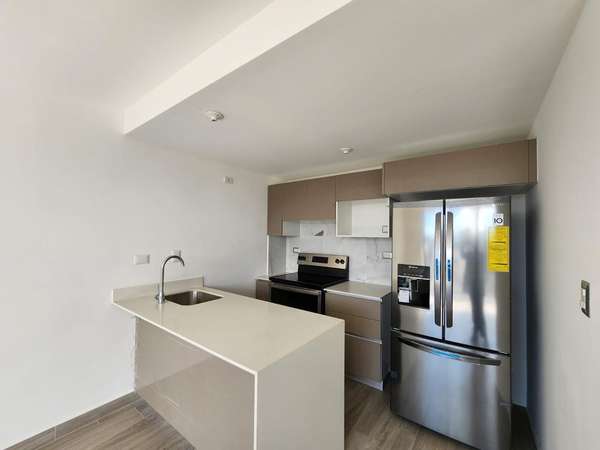 Modern apartment for rent in area 15 near Valles de Vista Hermosa