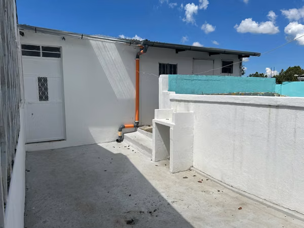 I SELL HOUSE INSIDE OF GARITA IN AREA 5