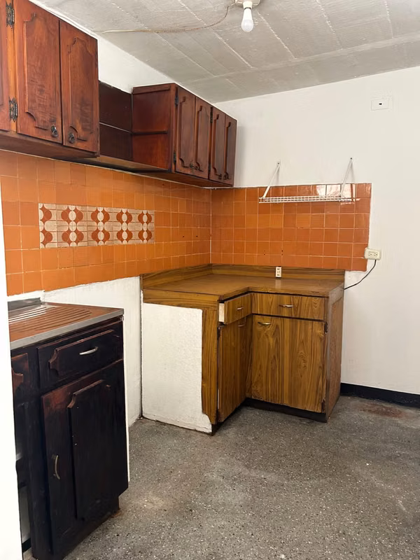I SELL HOUSE INSIDE OF GARITA IN AREA 5