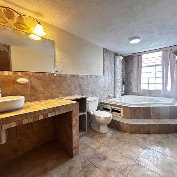 Zone 2 Spectacular Rent Remodelated House in SAN ÁNGEL IV