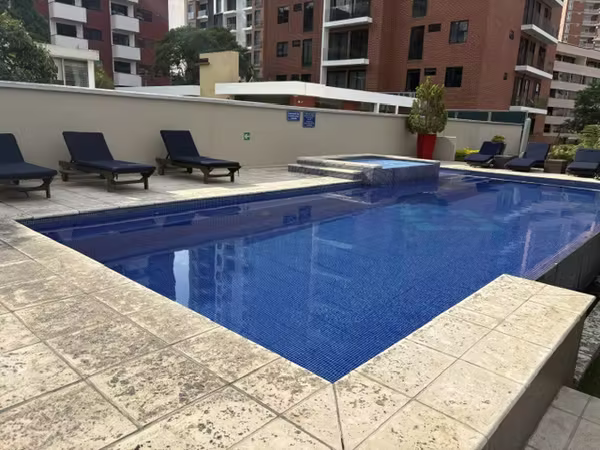 Area 14 Lantana building apartment for rent with service room