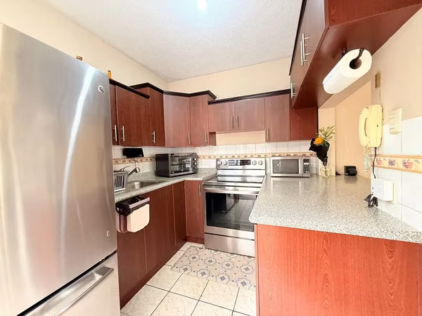 House in condo with large gardens in Balcones de San Cristóbal
