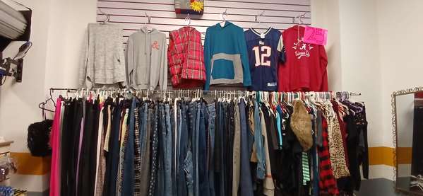 Paca / Lot of 300 Varied Clothing Pants (Lady and Knight) - Ideal Business