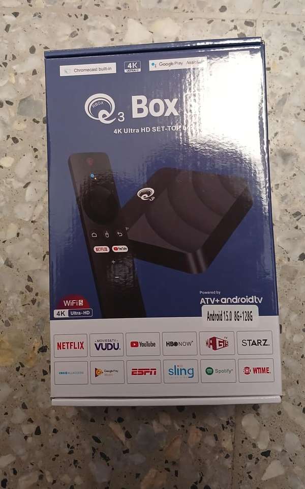 Smart TV Box Q3 4K Ultra HD New in Control Box