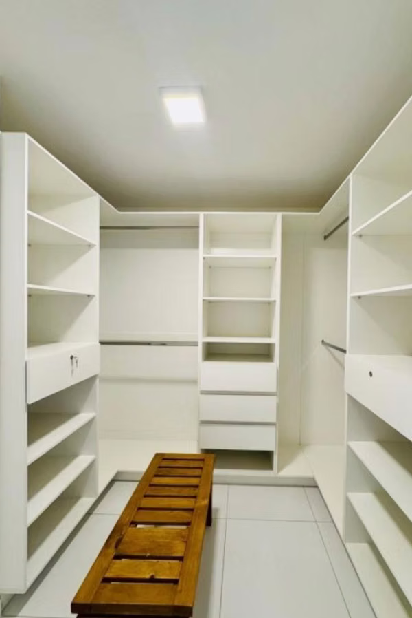 APARTAMENTO AMPLIO EN RENTA EN LUCCA Z10 CON AIRE ACONDICIONADO