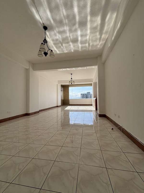 SPACIOUS APARTMENT IN RENT - CONVISTA SAN LÁZARO, AREA 15 - 124; 3 ROOMS + SERVICE ROOM + BALCONY -