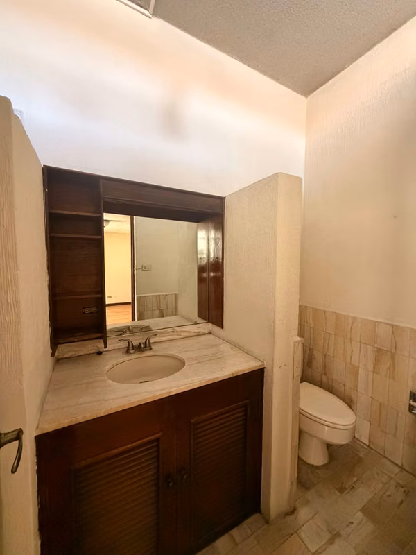 ALQUILO CASA A LA PAR DE PLAZA MADERO Z10, PARA VIVIENDA