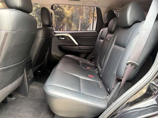 Mitsubishi Montero Sport Model Agency 2022
