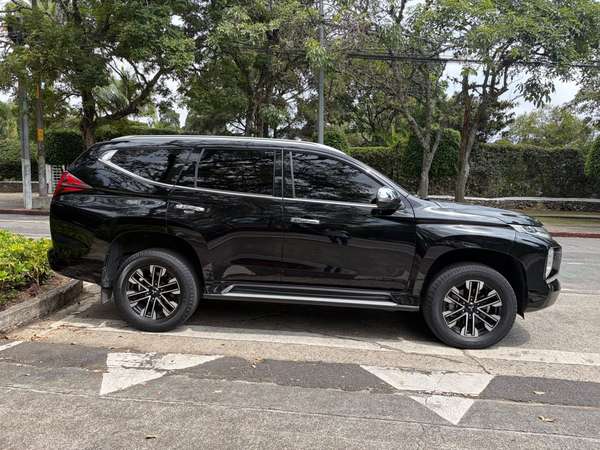 Mitsubishi Montero Sport Model Agency 2022