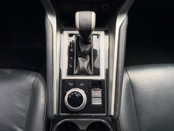 Mitsubishi Montero Sport Model Agency 2022