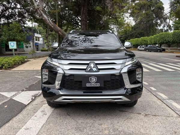 Mitsubishi Montero Sport Model Agency 2022