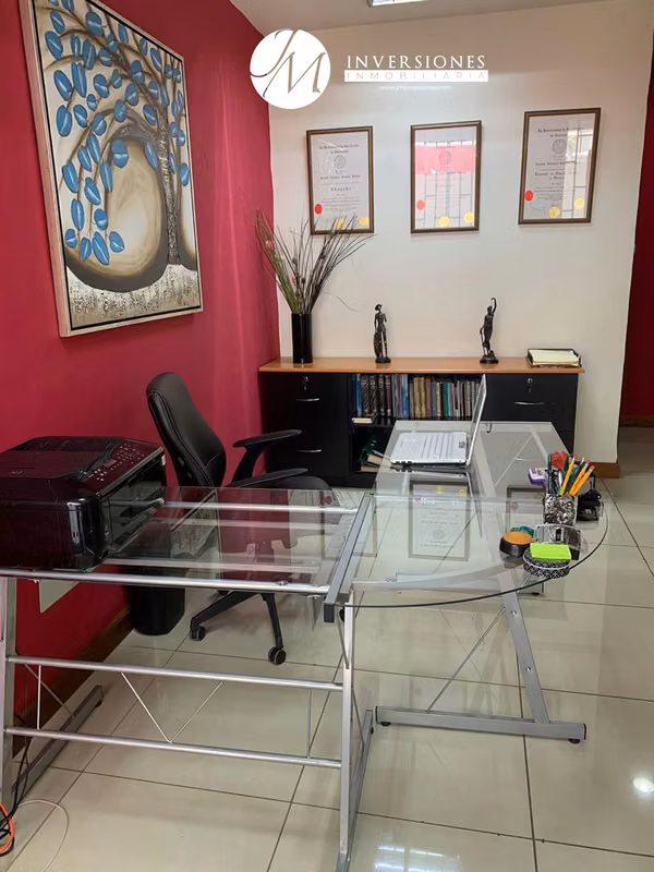 Office for Sale of 40 m ² in area 4