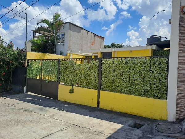 A level house in Zona 6 de Mixco