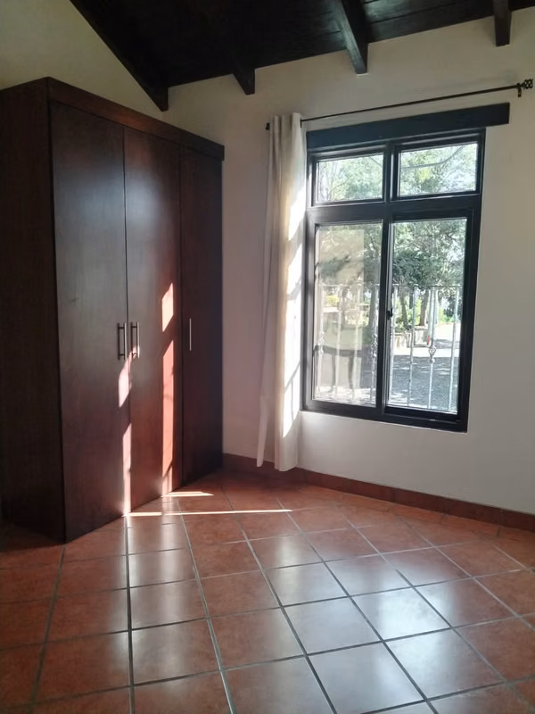 SALE OF HOUSE IN OLD GARDENS