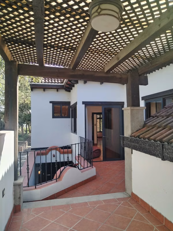 SALE OF HOUSE IN OLD GARDENS