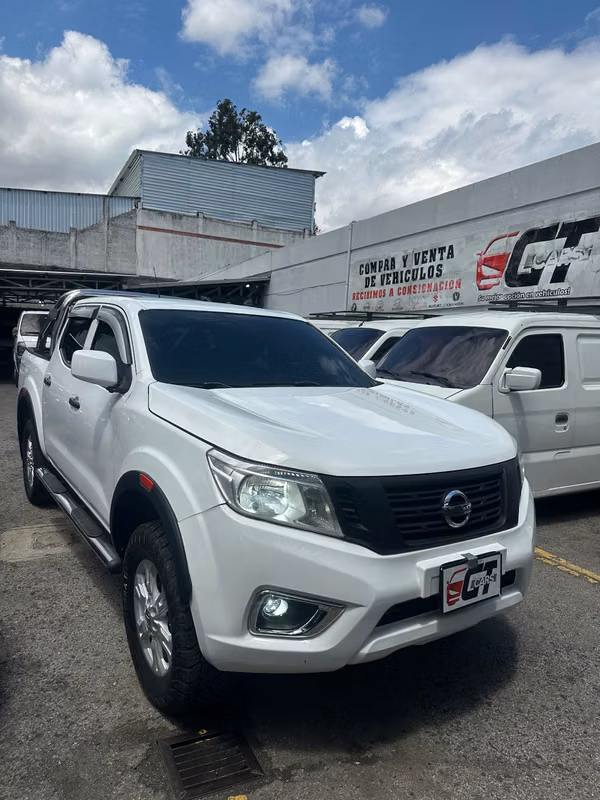 Nissan Np300 2020 Mecánico 4x4  de Agencia Turbo Diesel Bien cuidado Listo Para trabajar 