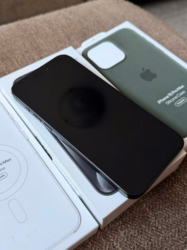 iPhone 15 PRO MAX