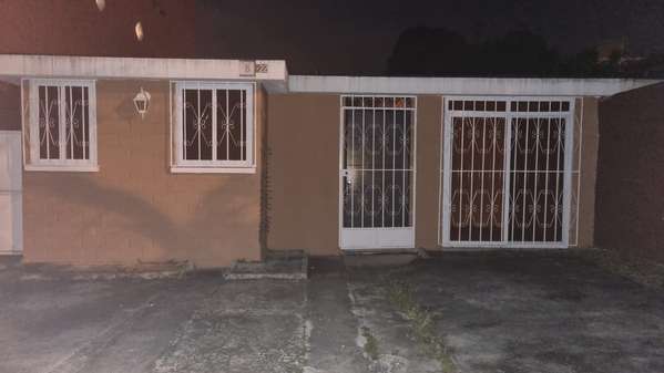 Casa 1 nivel en Condominio en Cd San Cristóbal Z. 8 Mixco