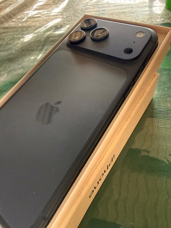 IPHONE 17 PRO MAX