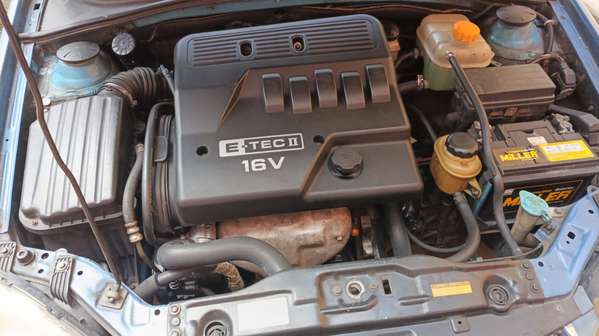 Vendo Automóvil Chevrolet Optra