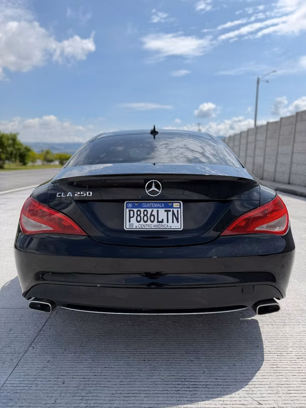 Mercedes Benz CLA 250 2015