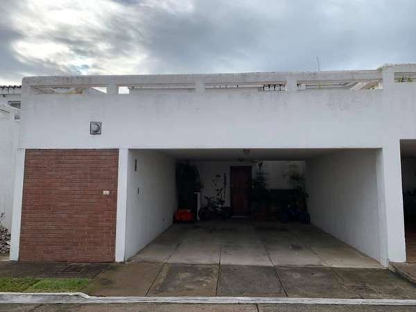 Casa en Zona 16