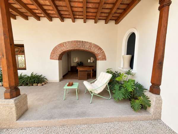Commercial space for rent in Antigua Guatemala 