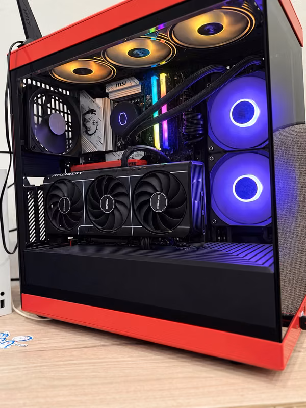 PC GAMER INTEL CORE ULTRA 7 | RX 9060 XT | 32GB DDR5 | 2TB SSD