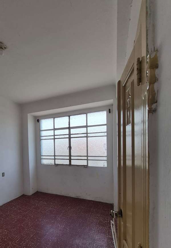 HABITACION EN APARTAMENTO COMPARTIDO ZONA 1 DE LA CIUDAD CAPITAL Roomies mayores de edad 