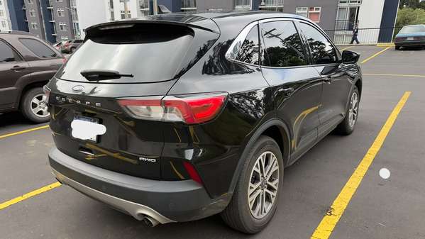 Hermosa Ford Escape Sel de Agencia en Venta