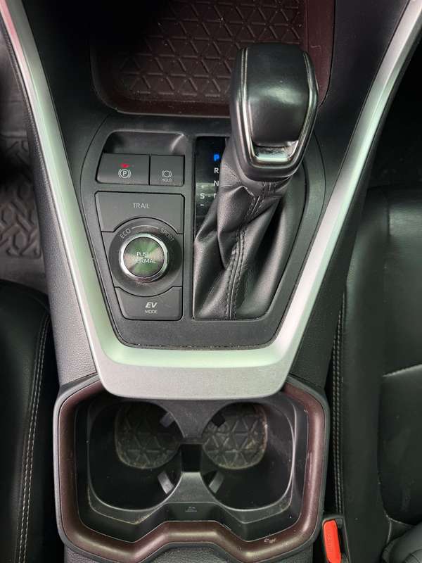 Toyota RAV4 Hibrida 4x4 Full Equipo 2021 Agencia 69,550km Q205,000