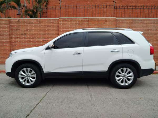 KIA SORENTO 4X4 TURBO DIESEL AGENCIA