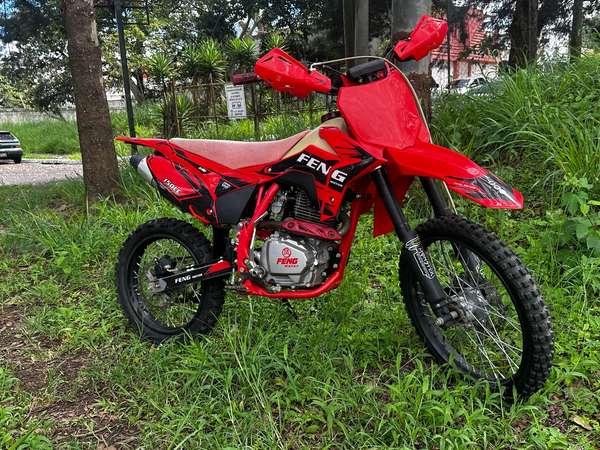 VENDO HERMOSA FENG