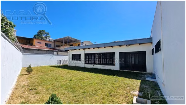 Casa 1 Nivel - Amplio Terreno 880 v2 - Col Ruben Dario para Casa u Oficina